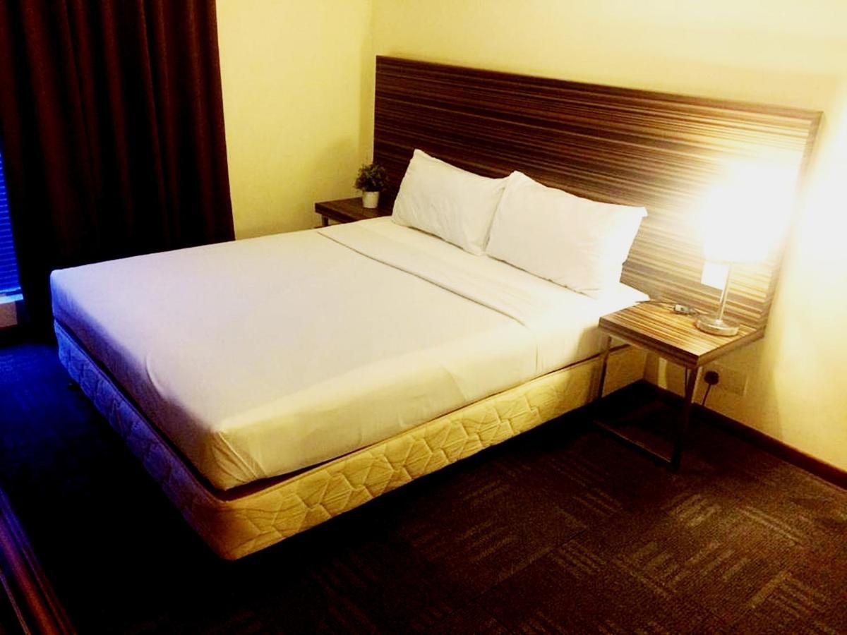 Hotel Sara'S Inn, Shah Alam Exterior photo